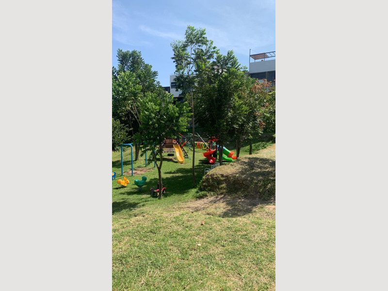 99d593f5-d585-45d1-a628-2dec845f1a96