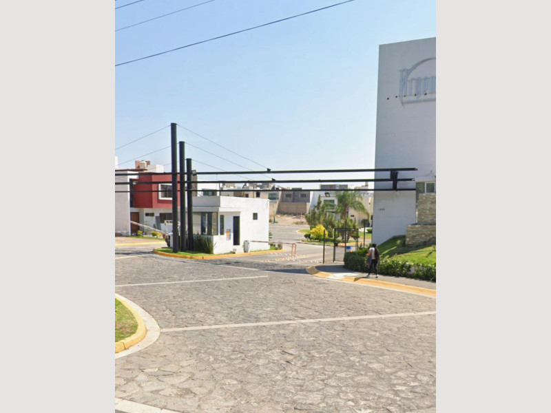 ea33cc68-4e90-4f45-a116-4abe5aed2b83