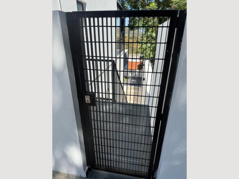 b49ea380-7a24-42f1-b249-5d5e7cf6d437