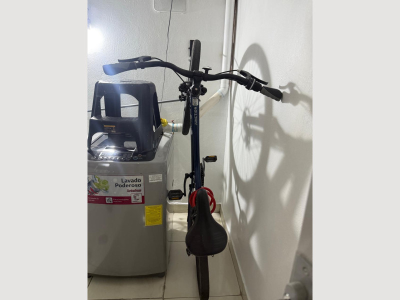 aa4b02a7-7272-4942-875d-0aab9c410502