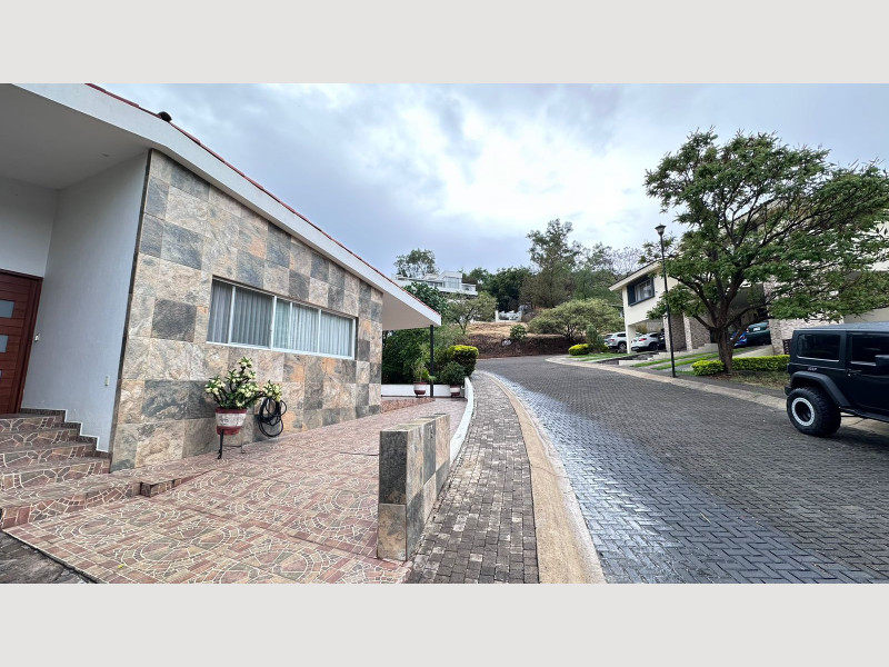 548bd807-4795-4856-ba00-3447c3f57dd8