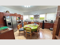 5a125466-78b1-462f-b3c1-e22df810aa77