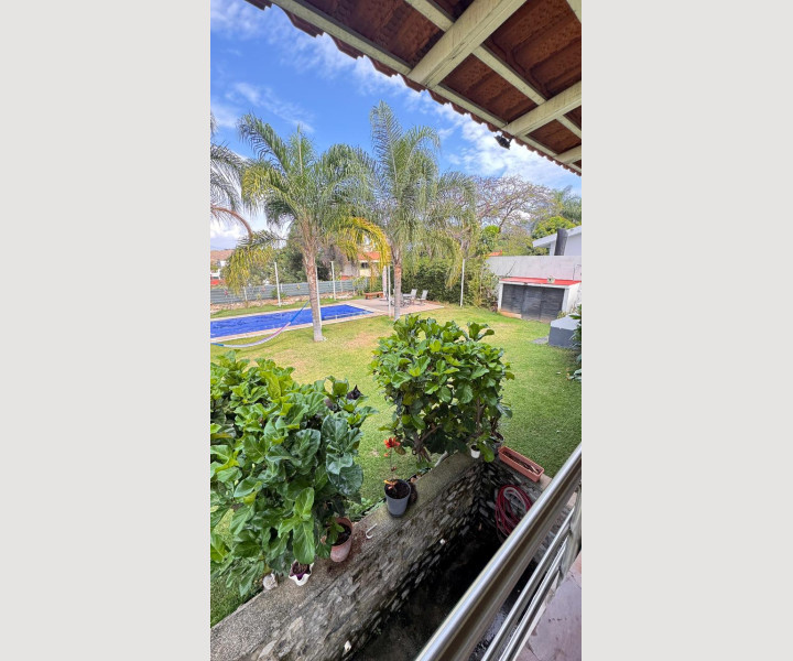 80a027bc-17d3-42b1-bc28-aab9fc07b71d