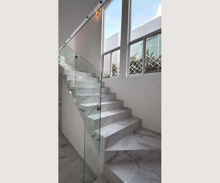 9869c7ad-2f36-4d65-b328-2fe08d833380