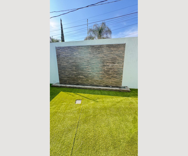 cee76fb8-7c6e-4c05-9b8e-be562e3b2457