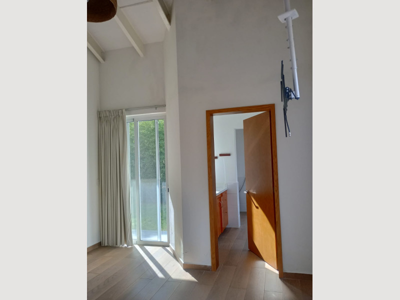 aba7c947-a35d-46c7-858f-6fecbbaa3da0