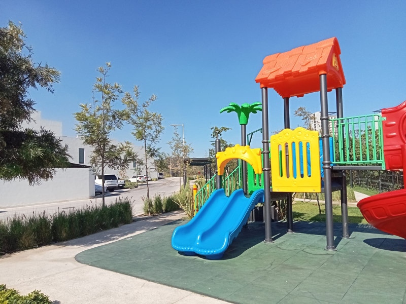 67773ac7-b28d-4612-b017-6063bf126aab