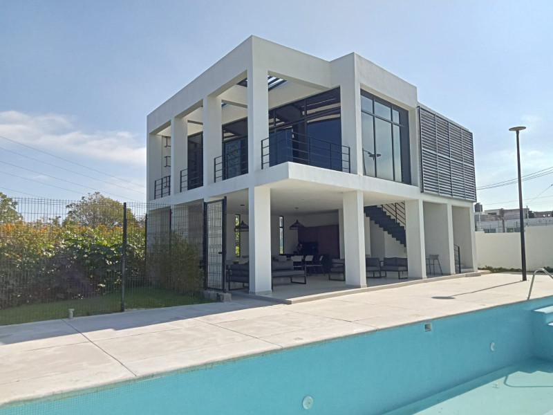 da92a509-d40e-4b18-b834-8a19f0b89be5