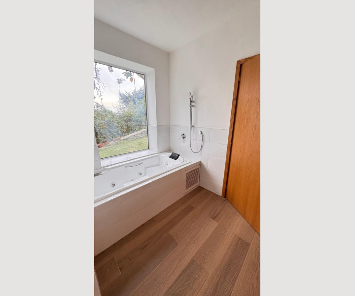 08b36069-84d7-43fe-9841-4508ee9a4156