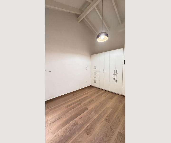 ec971708-d003-4264-87b2-bb45f1e26b0d