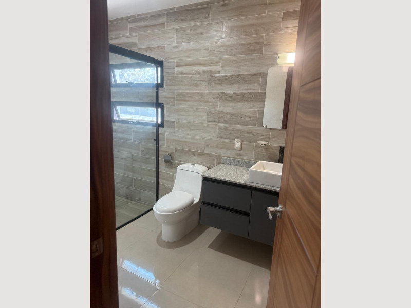 4f626a2c-5f49-45f1-9d05-7b9a7c1062c5