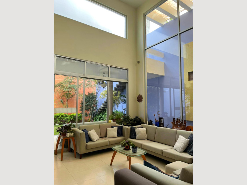 d555e441-e944-471c-9384-ad2609072a49