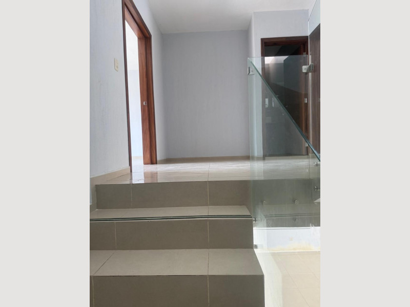 8323012d-fd05-420e-9546-f2f9518ef9f1