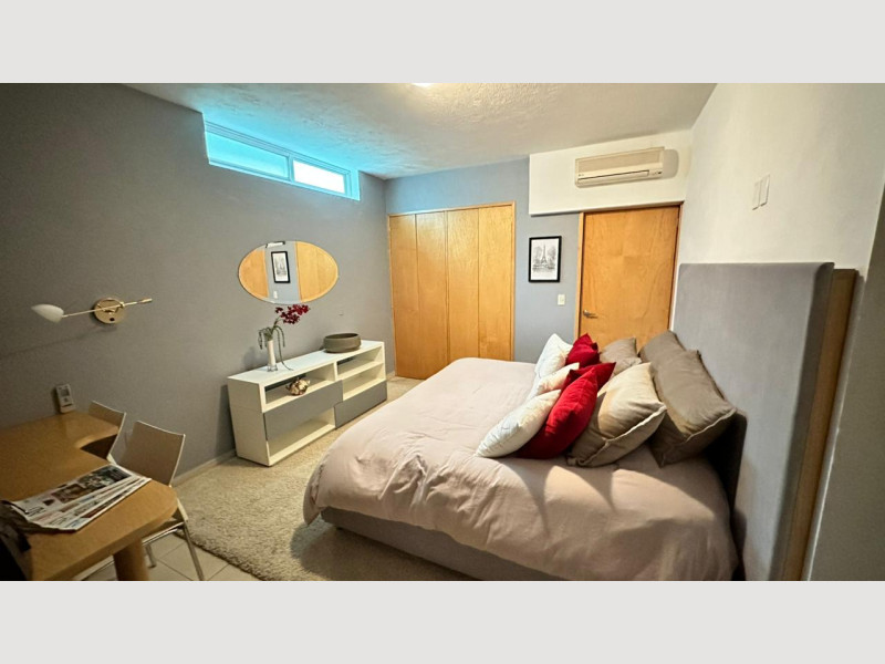 00d9e683-294a-493f-a303-eb8cd9fedb2f