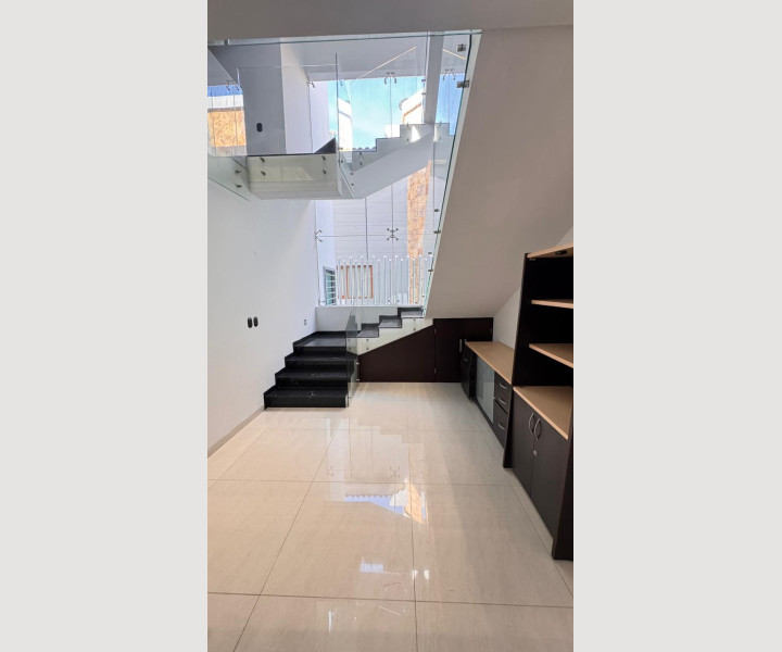 2031e990-8709-43df-b8f6-2dc0ee9a9db2