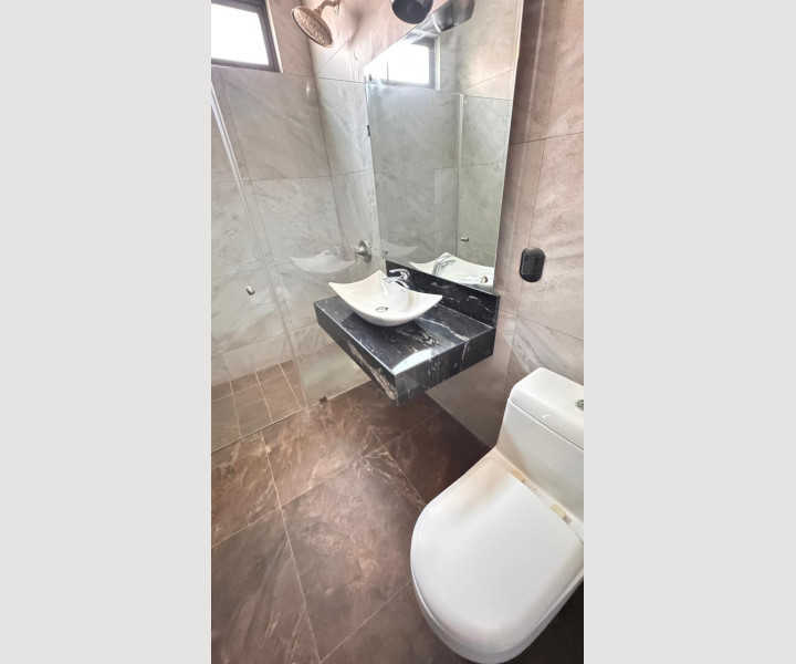 3256d57b-9a6e-48f4-85b9-dbc36020378e