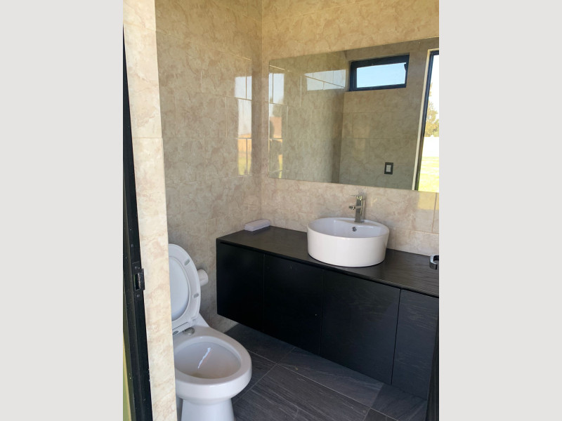 1556_34a1b0bf-c002-4114-9afa-09773683efc3